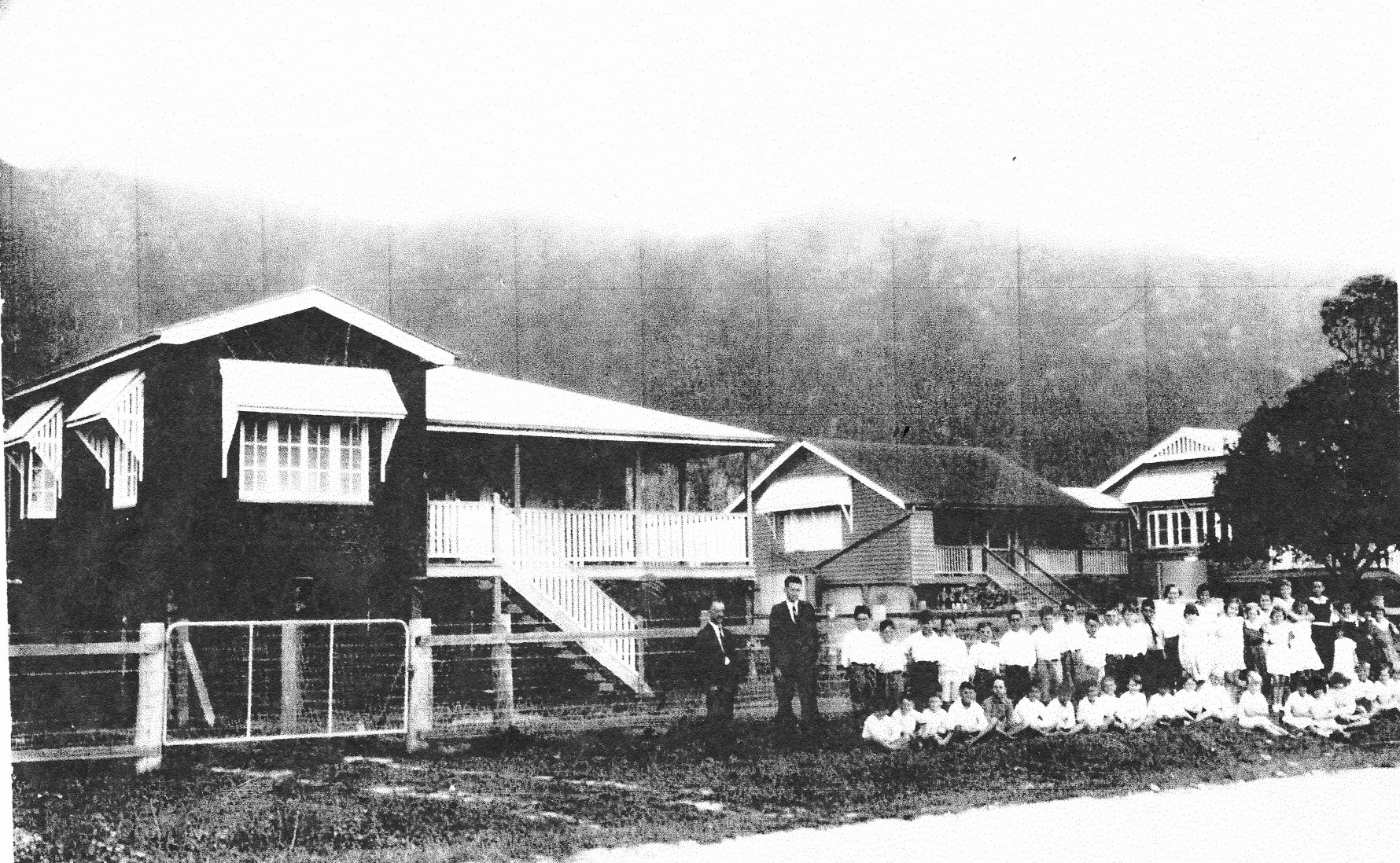 1915 - Another shot of children outside school.jpg